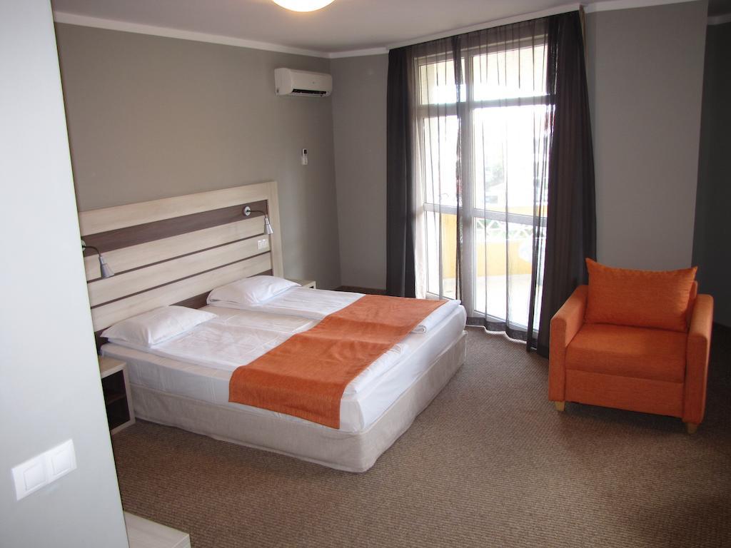 Blue Orange Beach Resort Sozopol Room photo